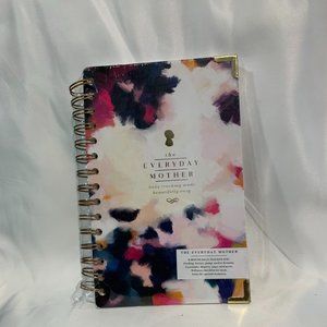 NWT - Limited Edition -The Everyday Mother - baby tracking made beautifully easy